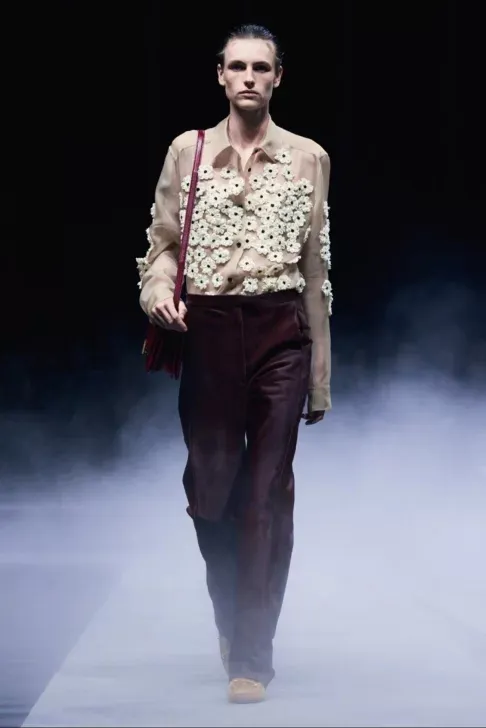 Desfile-de-Khaite-486x728