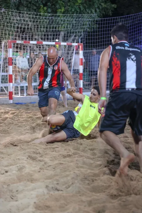 futbol playa uvt 4