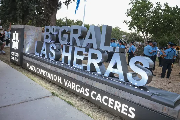 plaza-cayetano-vargas-728x485 plaza-cayetano-vargas-728x485