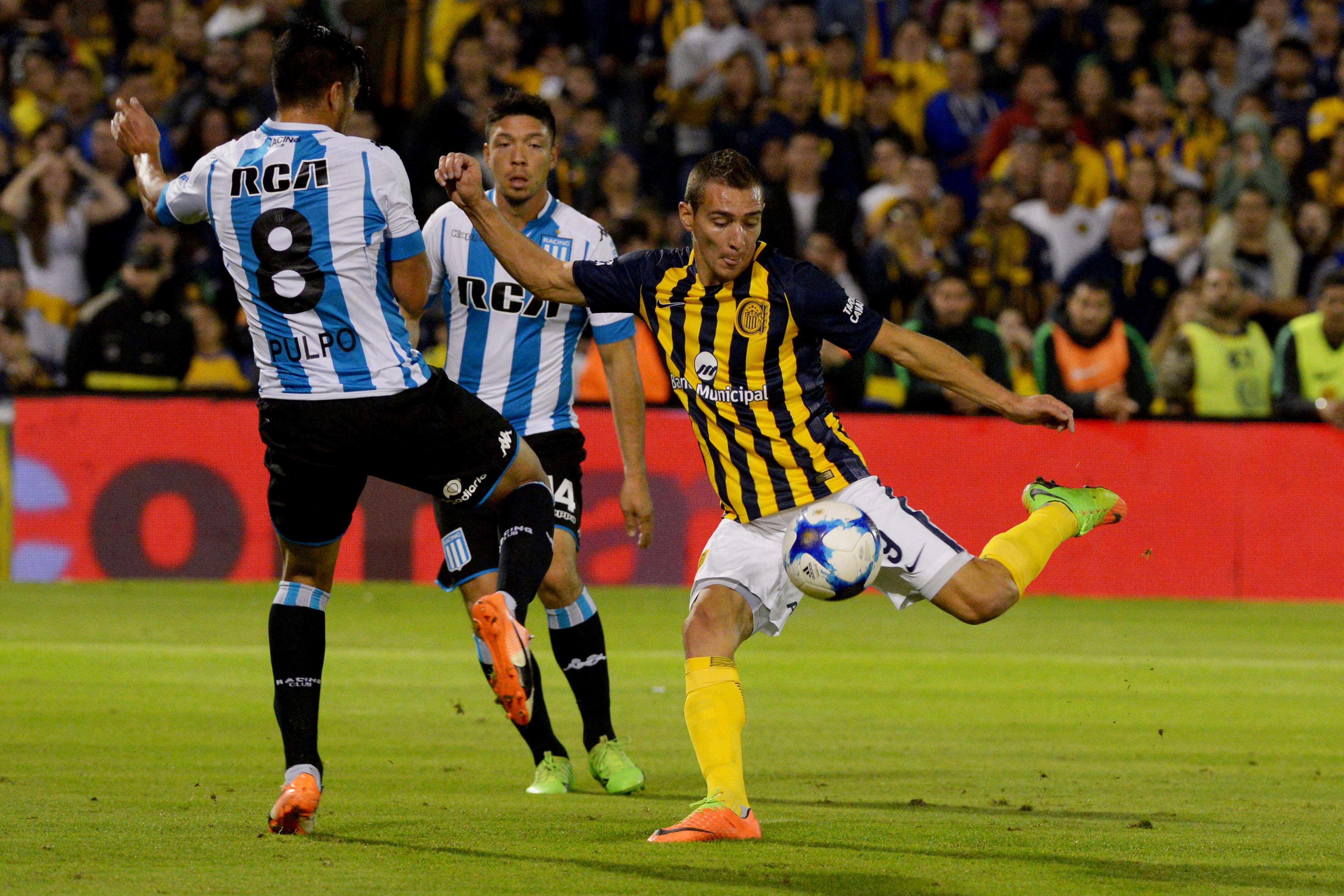 Rosario: Rosario Central supera por 2 a 1 a Racing, en un partido v&aacute;lido por la 25ta fecha del torneo de Primera Divisi&oacute;n.Foto: Sebasti&aacute;n Granata/T&eacute;lam/CF21/05/2017