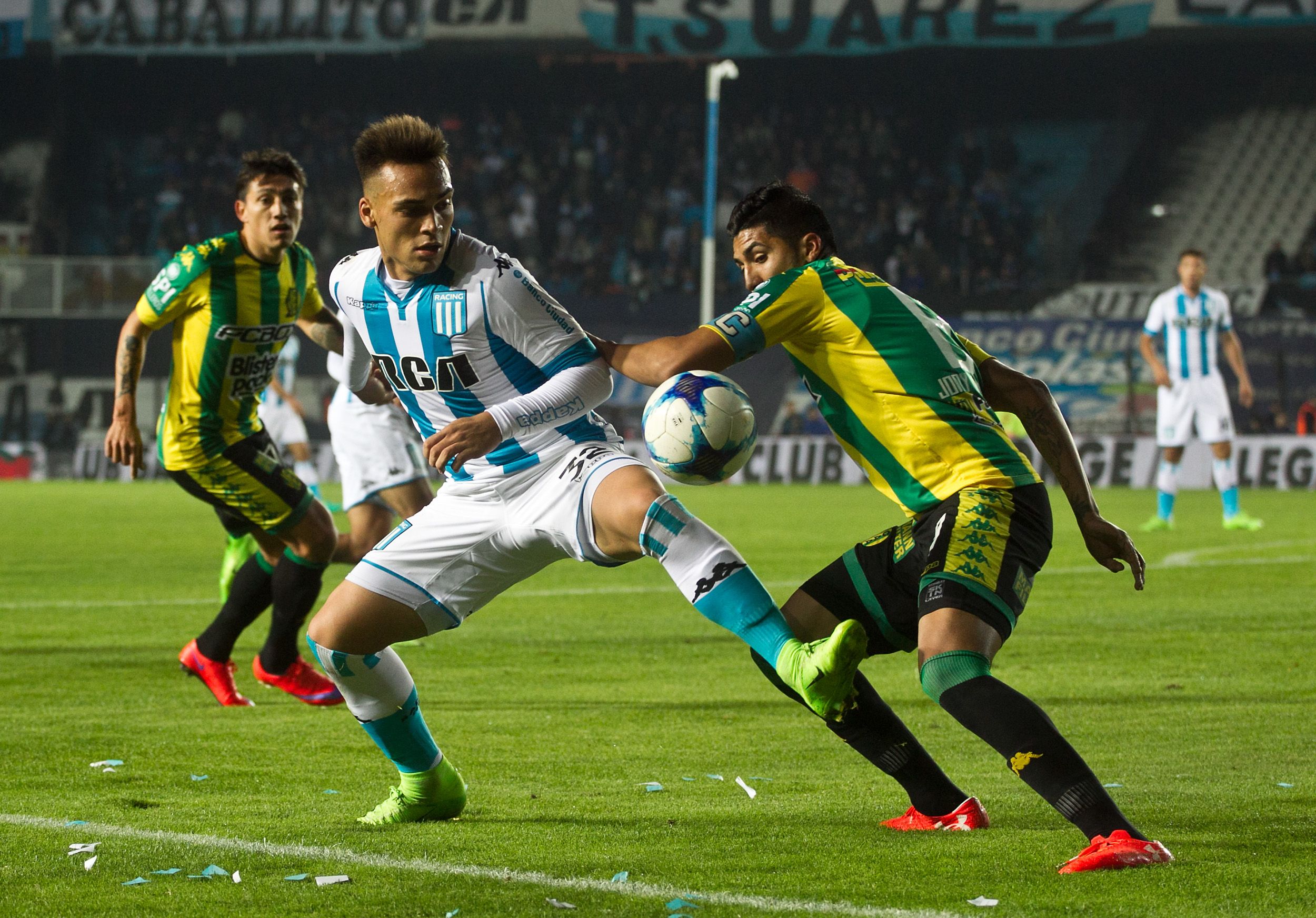 DYN201, BUENOS AIRES 05/06/17, RACING CLUB VS. CLUB ATLETICO ALDOSIVI. FOTO: DYN/ALBERTO RAGGIO. DYN201, BUENOS AIRES 05/06/17, RACING CLUB VS. CLUB ATLETICO ALDOSIVI. FOTO: DYN/ALBERTO RAGGIO.