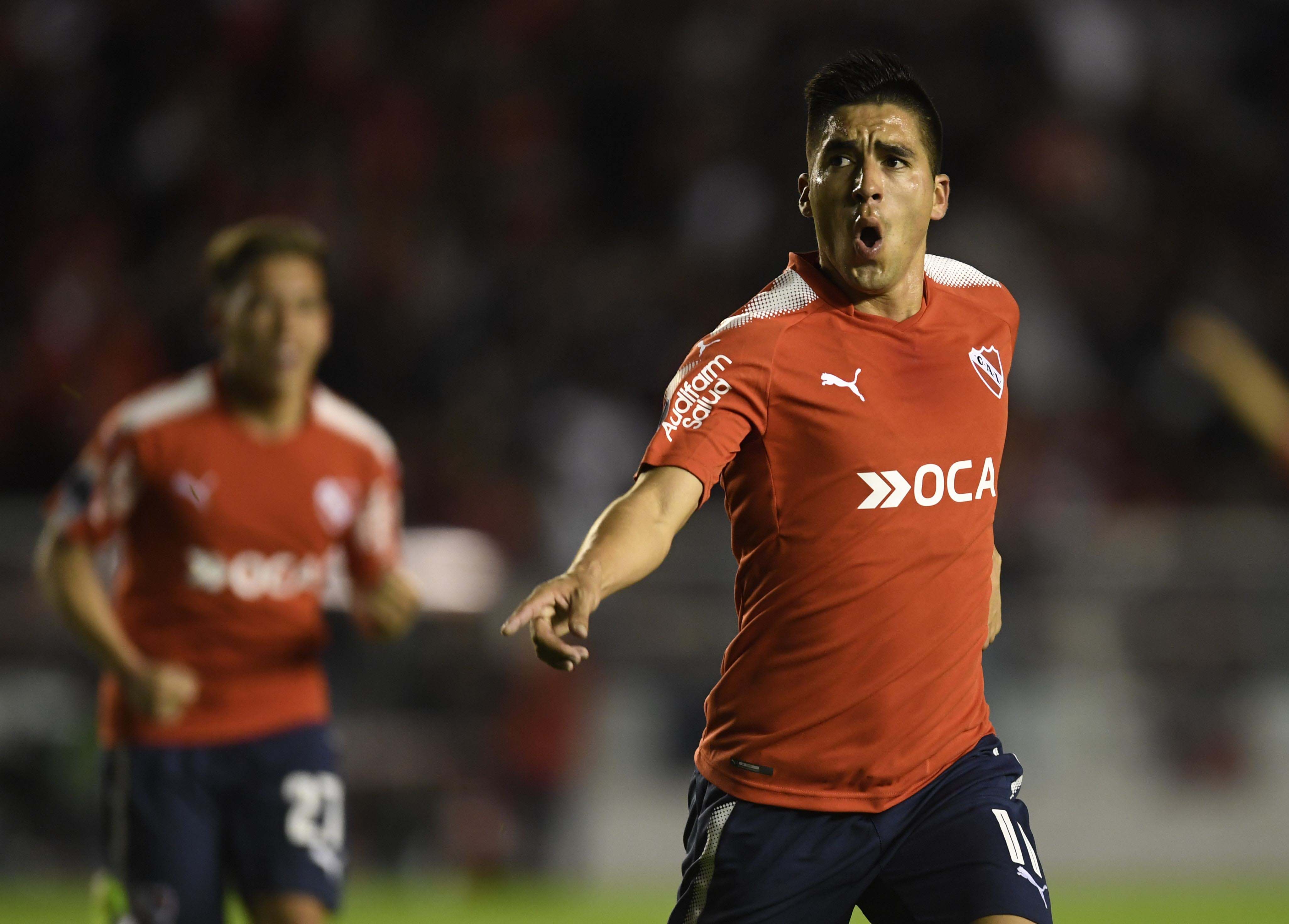 T&eacute;lam 12/09/2017 Buenos Aires: En el estadio Libertadores de Am&eacute;rica, Independiente le gana 1 a 0 a Atl&eacute;tico de Tucum&aacute;n por el partido de vuelta de los octavos de final de la Copa Sudamericana. En la ida, el &ldquo;Decano&rdquo; gan&oacute; por 1 a 0. Leandro Fern&aacute;ndez festeja el gol que iguala la serie. Foto: Fernando Gens/CF