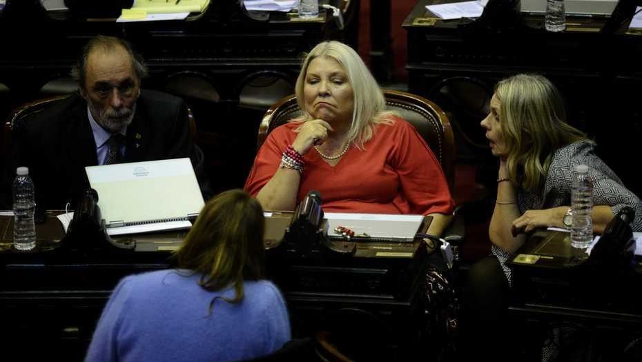 Debate en Diputados sobre la interrupción voluntaria del embarazo. Elisa Carrió Fotos Emmanuel Fernández Debate en Diputados sobre la interrupción voluntaria del embarazo. Elisa Carrió Fotos Emmanuel Fernández