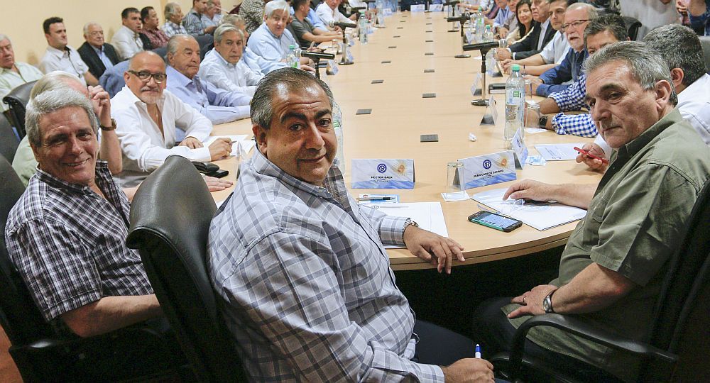 zzzznacp2NOTICIAS ARGENTINAS BAIRES, ENERO 22:(ARCHIVO) La CGT adelantó hoy que el decreto que el Gobierno planea emitir esta semana para modificar la ley de Aseguradoras de Riesgos del Trabajo (ART) va a ser considerado zzzznacp2NOTICIAS ARGENTINAS BAIRES, ENERO 22:(ARCHIVO) La CGT adelantó hoy que el decreto que el Gobierno planea emitir esta semana para modificar la ley de Aseguradoras de Riesgos del Trabajo (ART) va a ser considerado