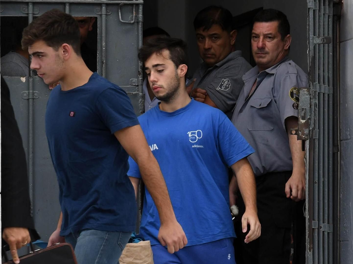 Telam 10/02/2020 Dolores: Los rugbiers Juan Pedro Guarino y Alejo Milanesi fueron liberados esta tarde del penal bonaerense de Dolores luego de que la Justicia resolvió que no hay elementos suficientes para mantenerlos detenidos por el homicidio de Fernando Báez Sosa en Villa Gesell. Foto: Daniel Dabove/enviado especial/telam/cgl Telam 10/02/2020 Dolores: Los rugbiers Juan Pedro Guarino y Alejo Milanesi fueron liberados esta tarde del penal bonaerense de Dolores luego de que la Justicia resolvió que no hay elementos suficientes para mantenerlos detenidos por el homicidio de Fernando Báez Sosa en Villa Gesell. Foto: Daniel Dabove/enviado especial/telam/cgl