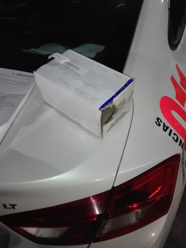 La caja sustra&iacute;da por Silva de la bodega del &oacute;mnibus de la empresa Vallecito. 