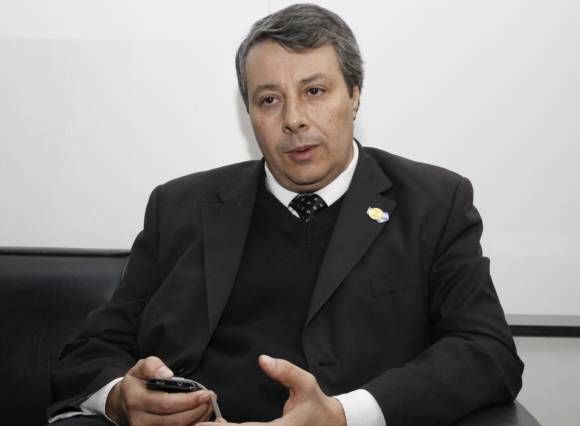 Contenido. El rector Nasisi dijo que nunca se constató lo que contenían las famosas cajas de la polémica. Contenido. El rector Nasisi dijo que nunca se constató lo que contenían las famosas cajas de la polémica.