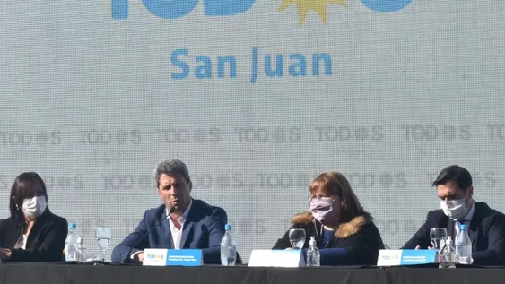 Para diferenciarse de lo nacional, analizan otro nombre para FdT