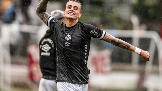 Fonseca, en la mira del “millonario”