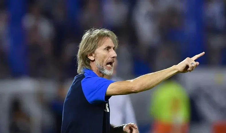 Vélez, en el estreno del DT Gareca, empató con Platense en Liniers
