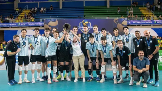 SEGUNDOS. Los chicos del seleccionado argentino hicieron una gran Copa América y perdieron en la final con el local.