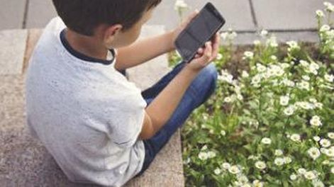 Aconsejan actividades sin pantalla por efectos de las redes sociales