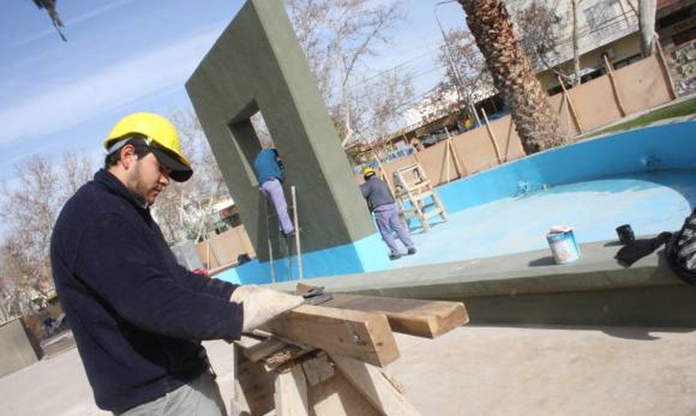 Plaza Hipólito Yrigoyen: con custodia todo el día