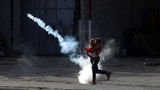 Ya hay dos muertos y decenas de heridos en el “viernes de ira” en Gaza y Cisjordania
