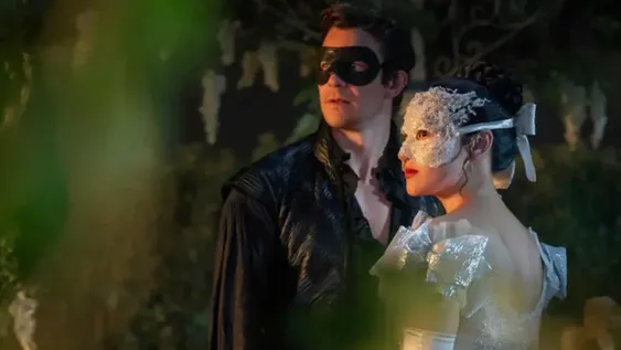 Un romance que promete llevar de las narices a los fanáticos de la saga