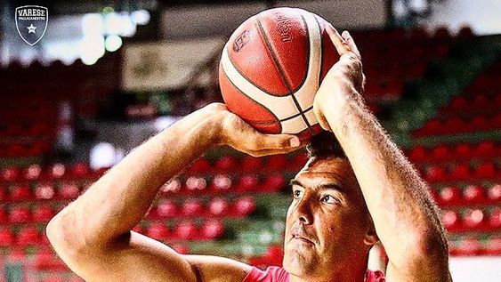 Scola conoce la fecha y el rival del debut