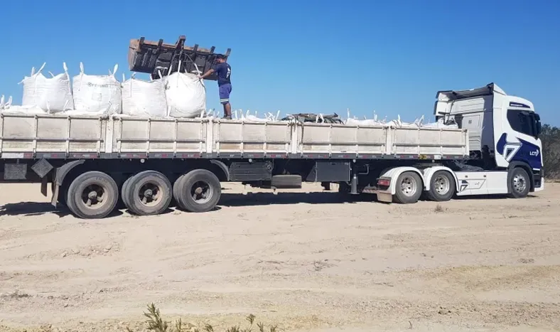 Valle Fértil exporta zeolita de uso agroindustrial a 8 naciones