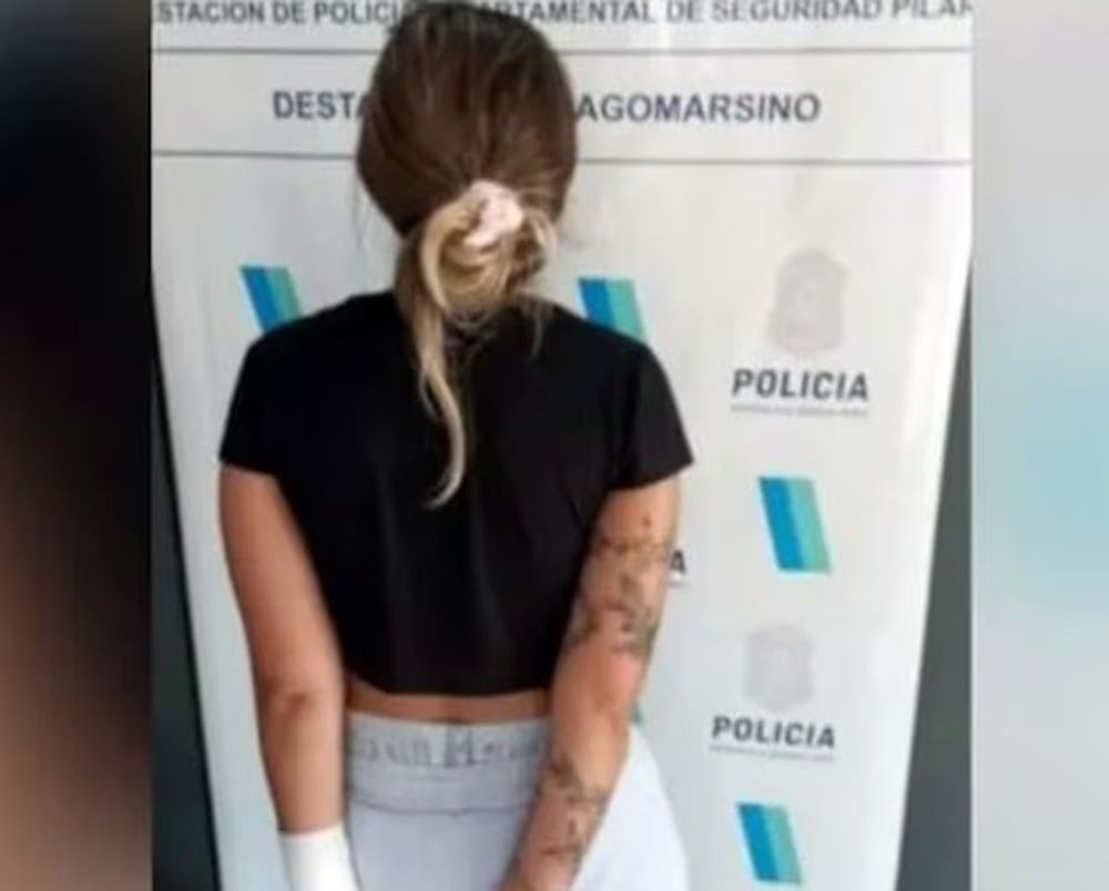 Encontró a su novio junto a la amante, quiso prenderlos fuego, pero incendió su casa