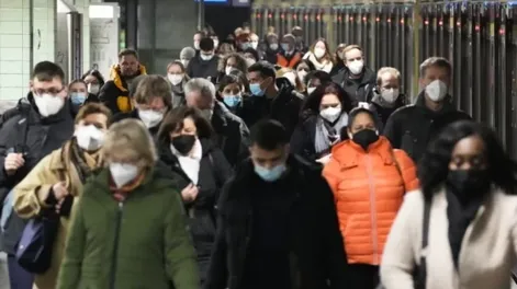 Alemania pide restricciones al sumar más de 300.000 casos de Covid en 24 horas