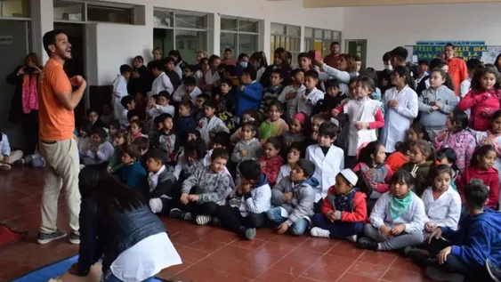 Capacitación para niños y docentes