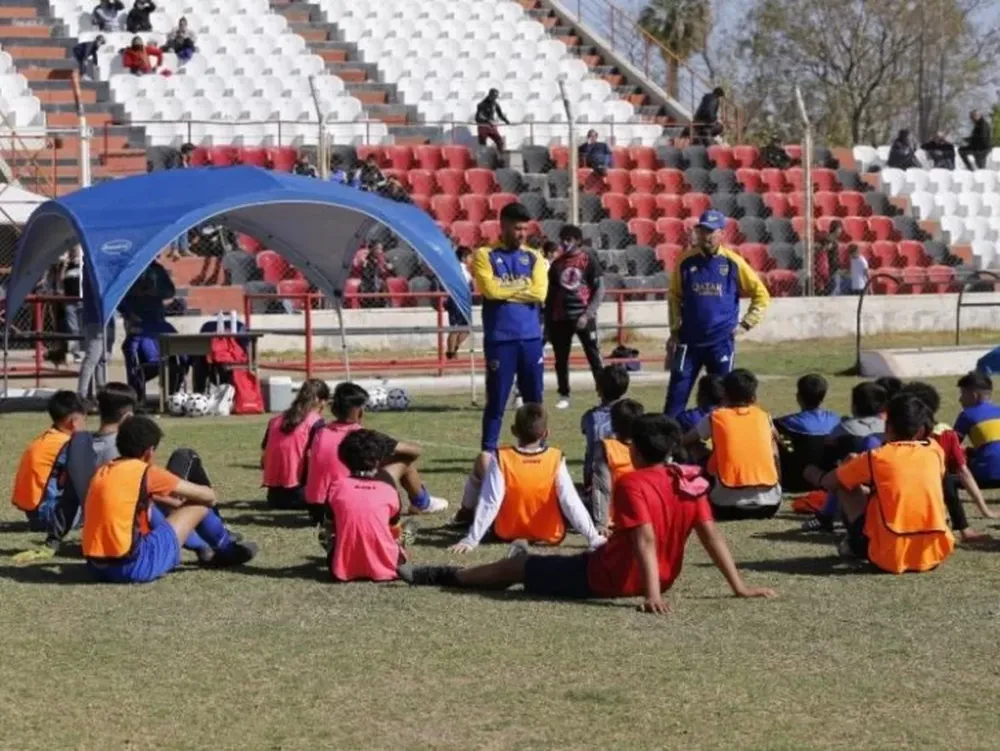 Boca probará futbolistas de 7 a 15 años este jueves y viernes en San Juan