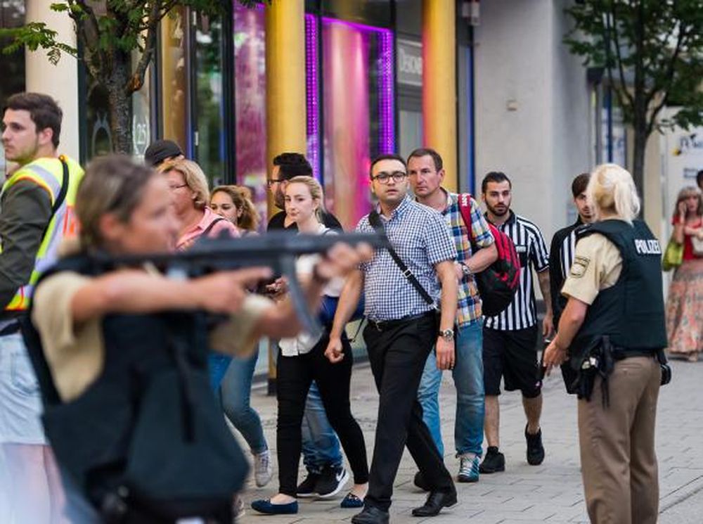 El tiroteo fatal en un centro comercial sacude a Alemania