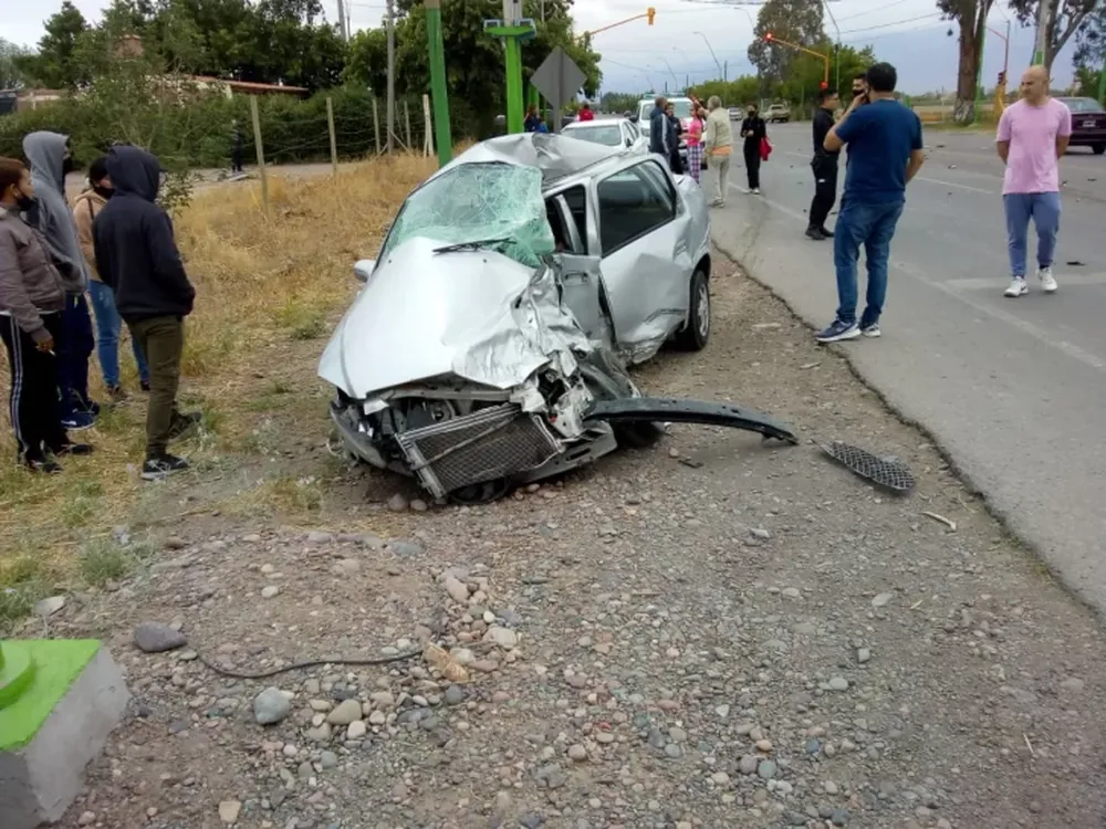 Identificaron a los fallecidos en el accidente de Pocito: un hombre de 30 años y su suegra