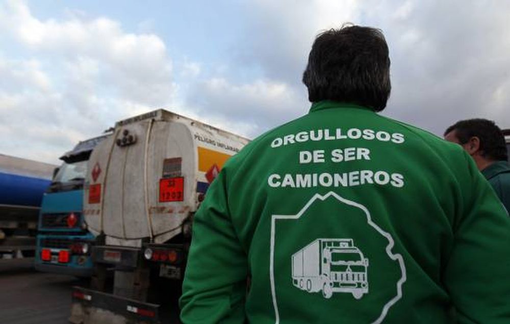 Un alerta por “menos viajes”