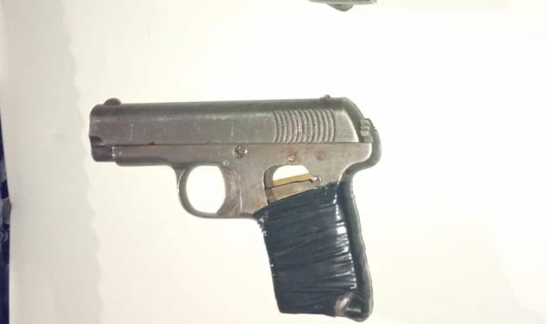 Dos adolescentes detenidos tras violento asalto con armas de fuego a un ciclista en Rawson