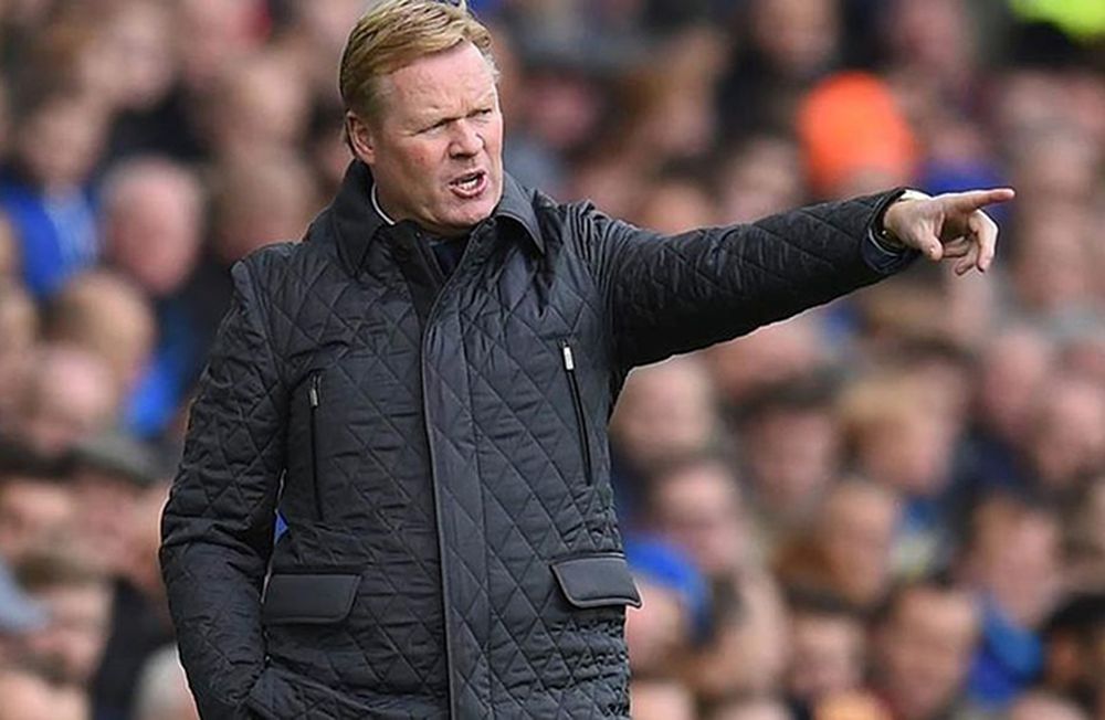 Koeman se prueba el traje de entrenador