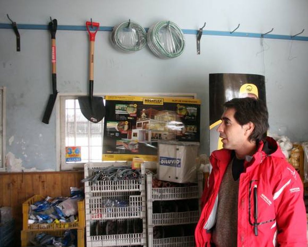 Robaron $10.000 en cosas de ferretería