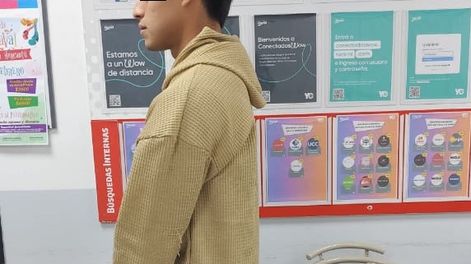 Quiso llevarse sin pagar chocolates, gin y fernet del Hiper Libertad y lo atraparon