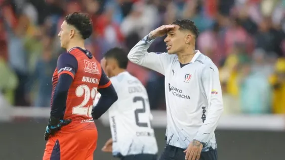 Defensa fue goleado por Liga de Quito en la ida y complicó su pase a la final