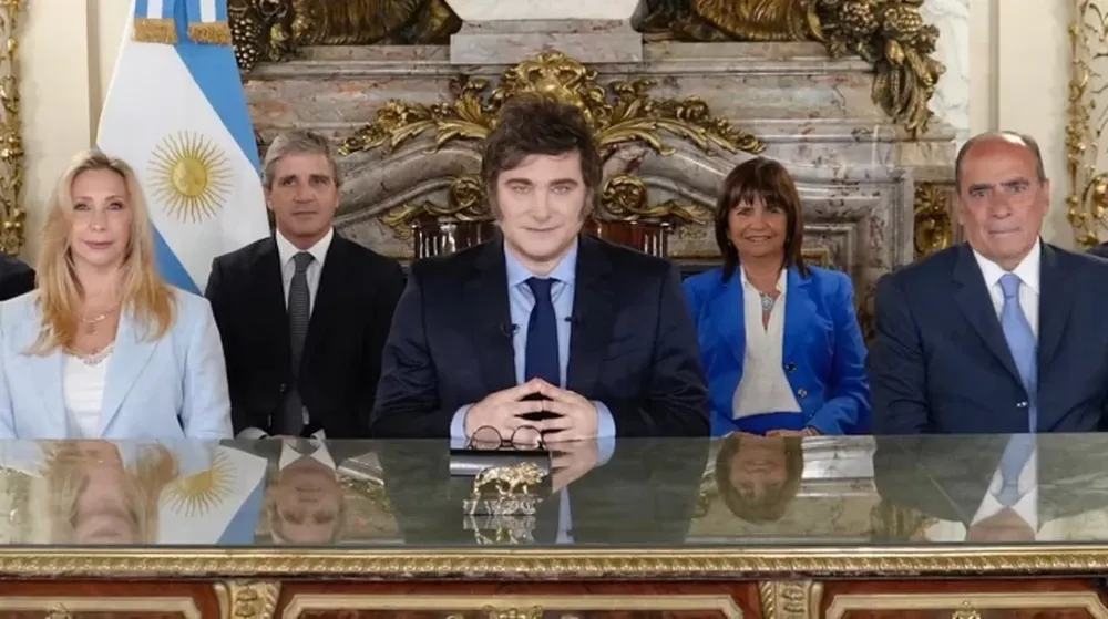 El presidente Milei realizaría varios cambios en su gabinete tras las elecciones del domingo