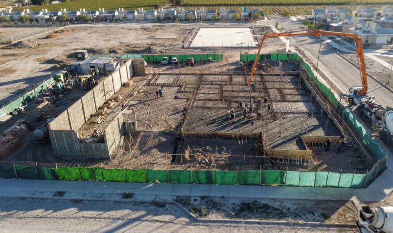 Con fondos provinciales, Infraestructura avanza con la construcción de la nueva Comisaría del Barrio Las Pampas, en Pocito.