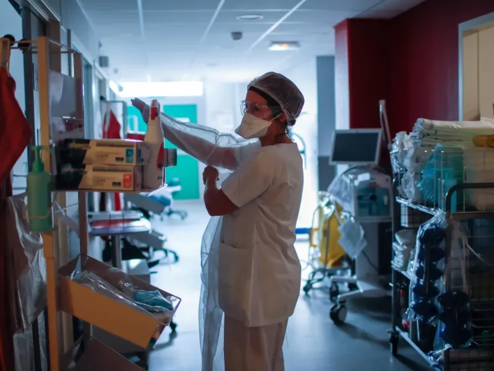 Confirmaron 254 muertes y 8.431 nuevos contagios en las últimas 24 horas en el país