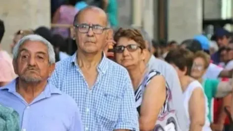 El Gobierno pagará un nuevo bono de $70.000 en mayo para las jubilaciones más bajas