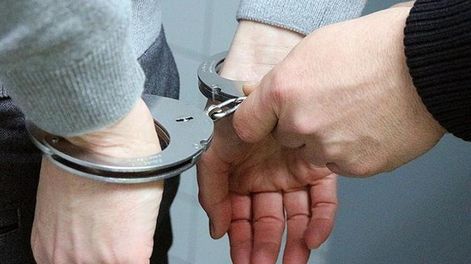 Dos ladrones provocaron serias lesiones a su perseguidor para robarle la moto