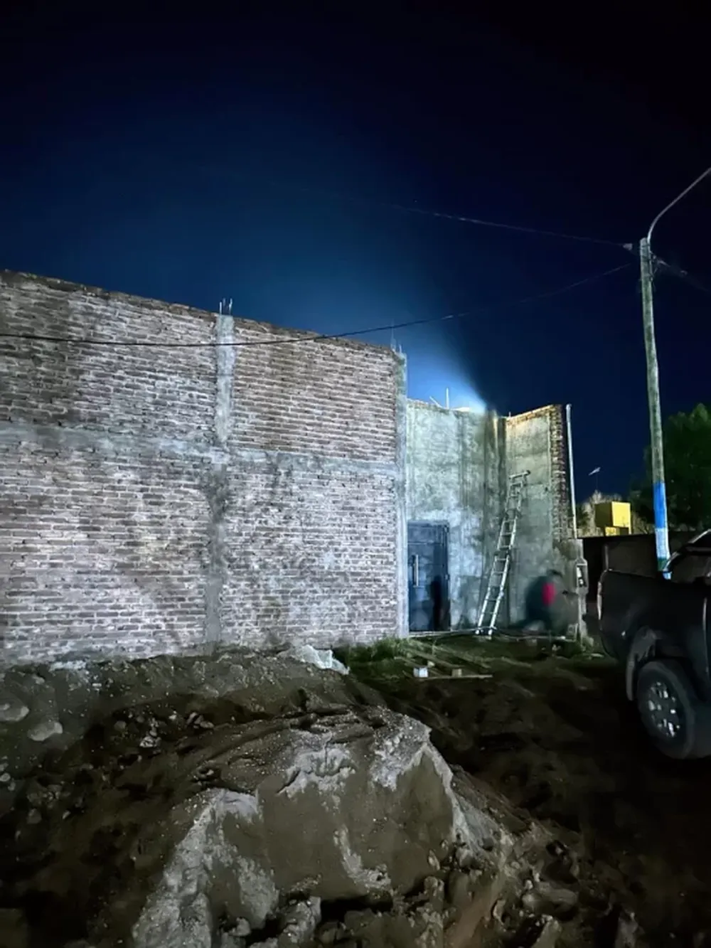 Tercer robo en una iglesia evangélica: ahora se llevaron las máquinas con las que hacían empanadas para recaudar fondos