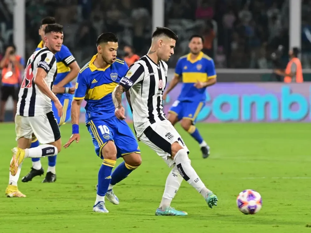A Boca no le alcanzó con el embate final y sufrió un duro golpe ante Talleres en Córdoba