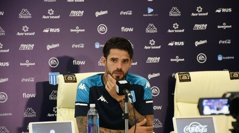 Racing presentó a Gago como nuevo DT: “Es muy lindo estar acá”
