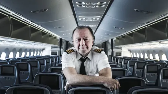 “Nos iría bastante mejor si pudiéramos cortarla con tanto divisionismo”