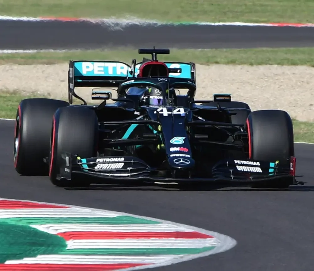 Hamiltón y su costumbre: hizo la “pole” 95