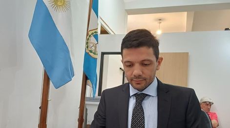 La presentación generó revuelo entre los ediles.