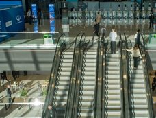 en septiembre crecio la llegada de extranjeros y cayeron los viajes al exterior