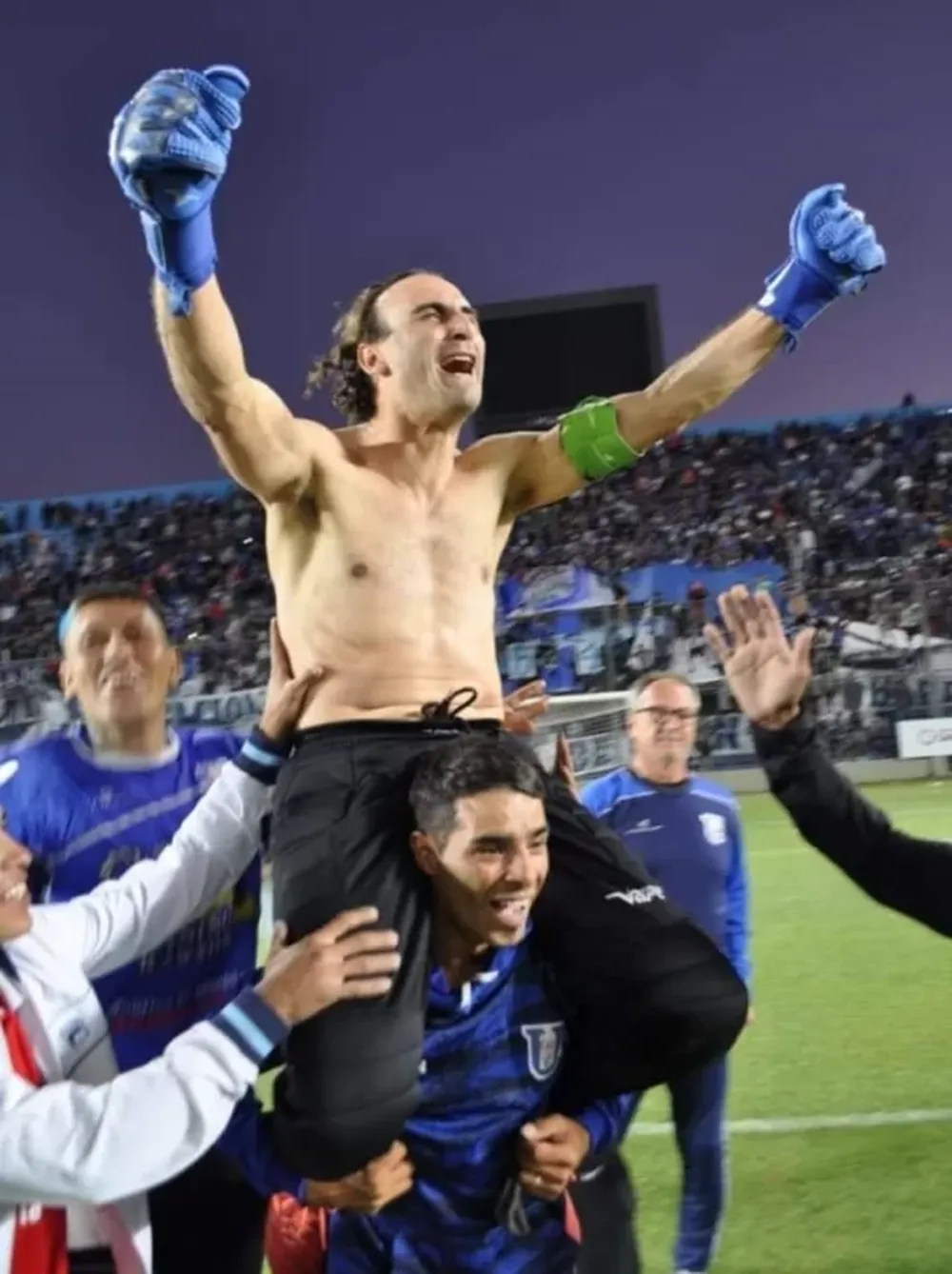 Leyenda. Carlos Biasotti  llegó a San Juan para no irse más. Se quedó, triunfó y ahora se convirtio en técnico.