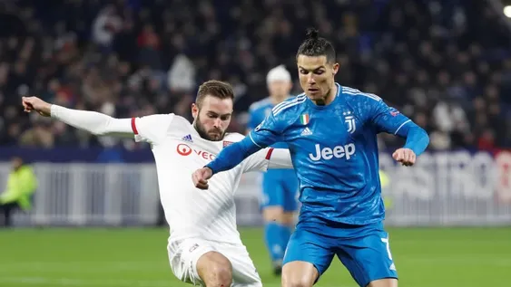 En el Olimpo: Ronaldo, “billonario” en dólares