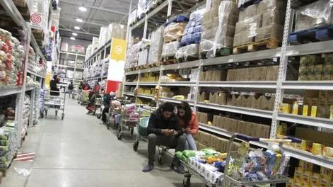 La inflación se aceleró en junio y fue cercana al 2% mensual, según relevamientos privados