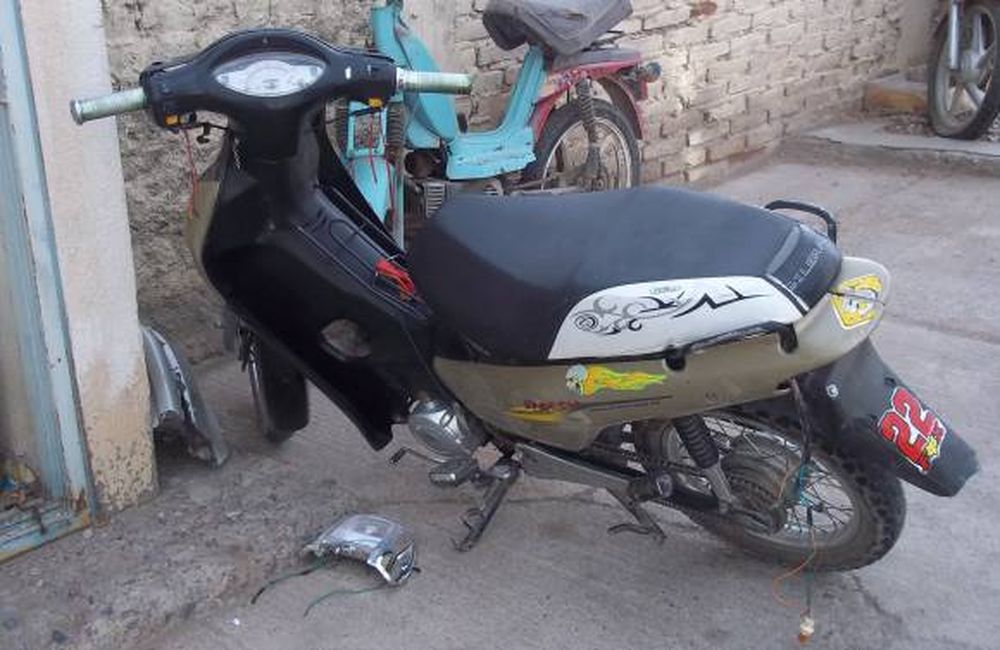 Chocó en moto y quedó grave