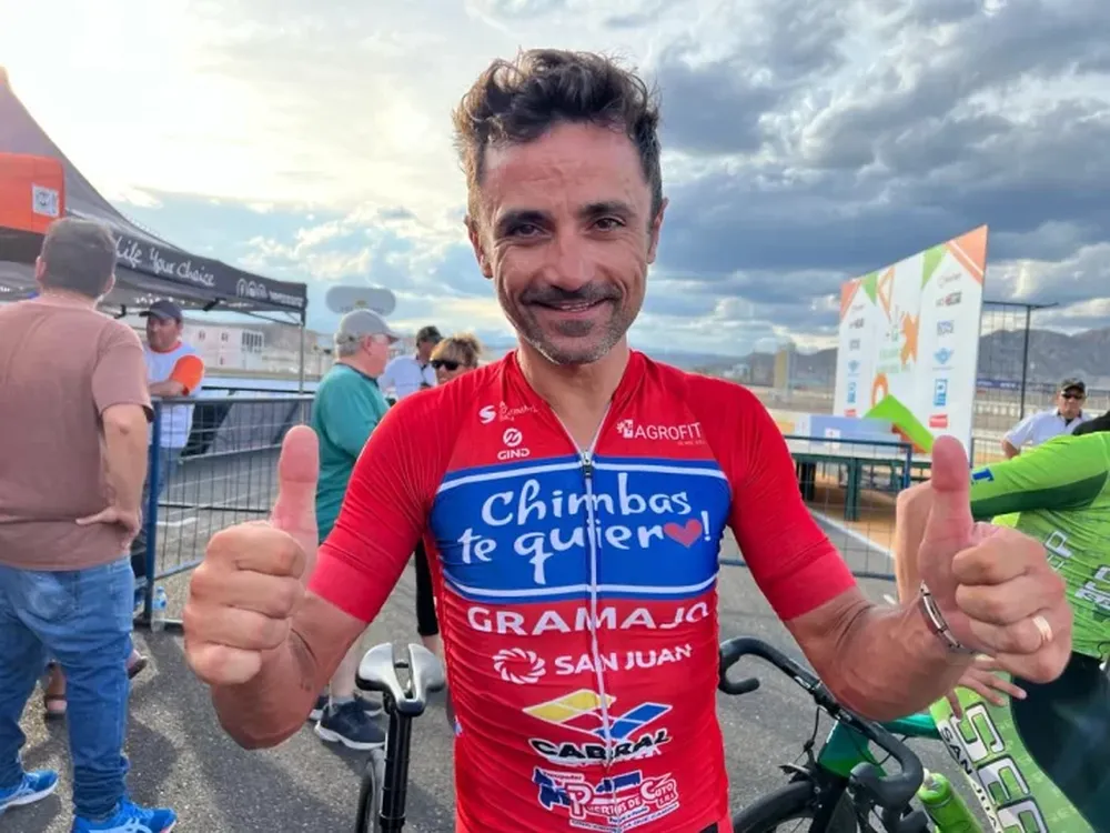 La etapa del Giro se definió por foto finish: ganó Messineo, Ibarra lidera y el final será atrapante